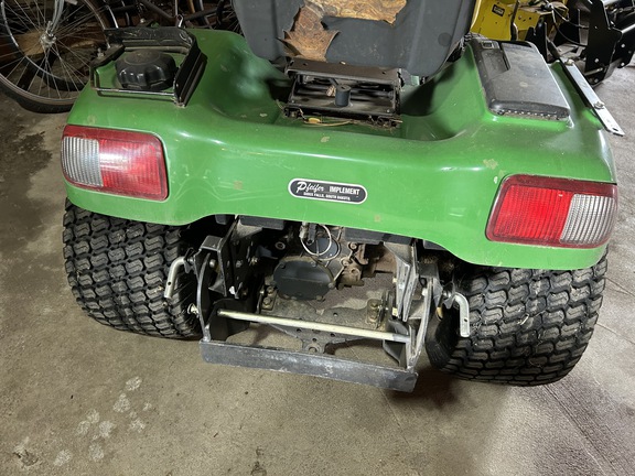 2010 John Deere X720 Garden Tractor