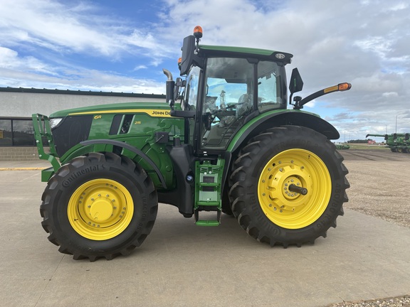 2025 John Deere 6R 215 Tractor