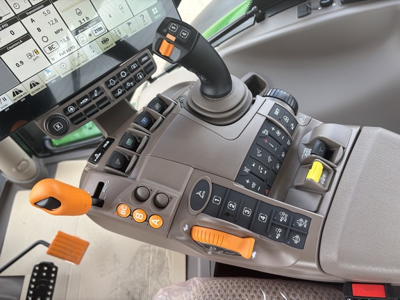 2025 John Deere 6R 215 Tractor