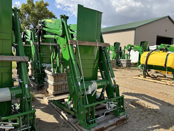 2025 John Deere 680R Loader