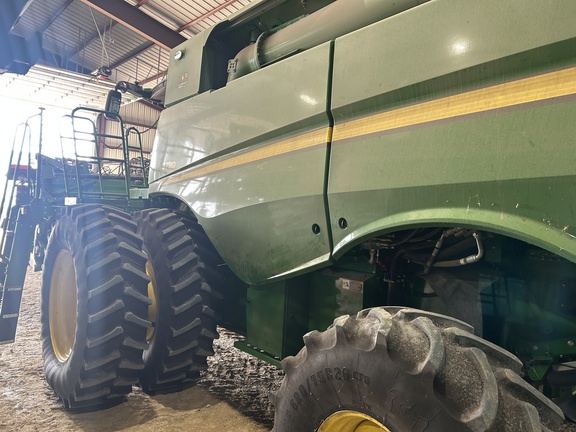 2022 John Deere S780 Combine
