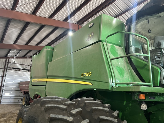 2022 John Deere S780 Combine