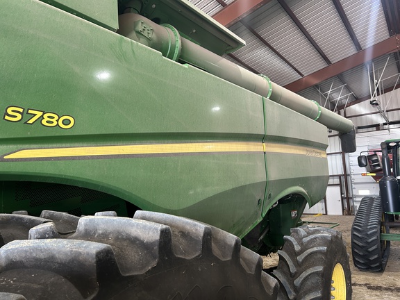 2022 John Deere S780 Combine