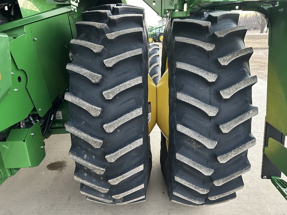 2022 John Deere S780 Combine