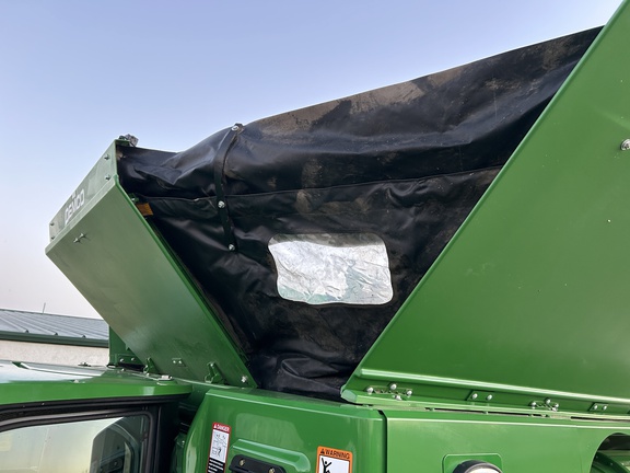 2022 John Deere S780 Combine