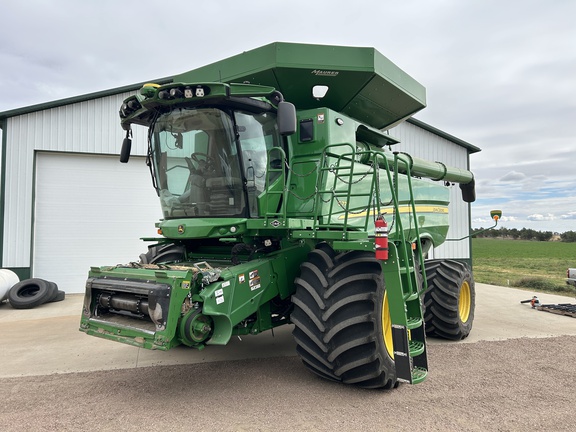 2023 John Deere S770 Combine