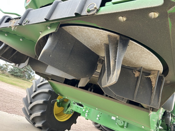 2023 John Deere S770 Combine