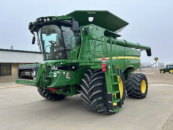 2023 John Deere S770 Combine