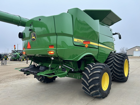 2023 John Deere S770 Combine