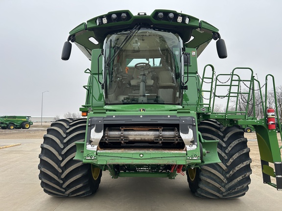 2023 John Deere S770 Combine