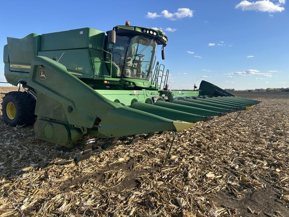 2022 John Deere C12R Header Corn Head