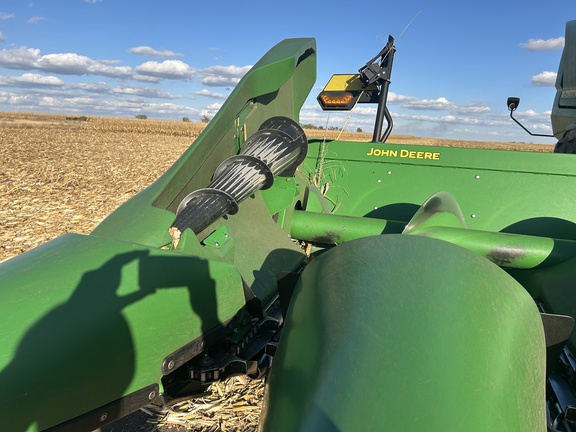 2022 John Deere C12R Header Corn Head