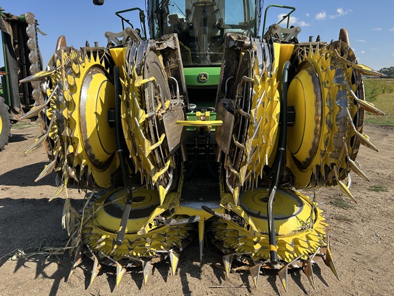 2024 John Deere 772 Header Forage