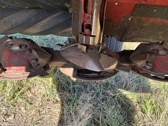2009 New Holland H7450 Mower Conditioner