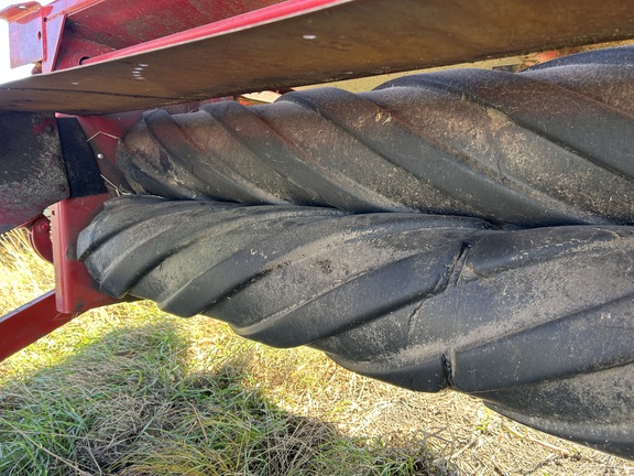 2009 New Holland H7450 Mower Conditioner