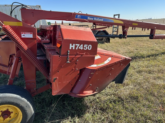2009 New Holland H7450 Mower Conditioner