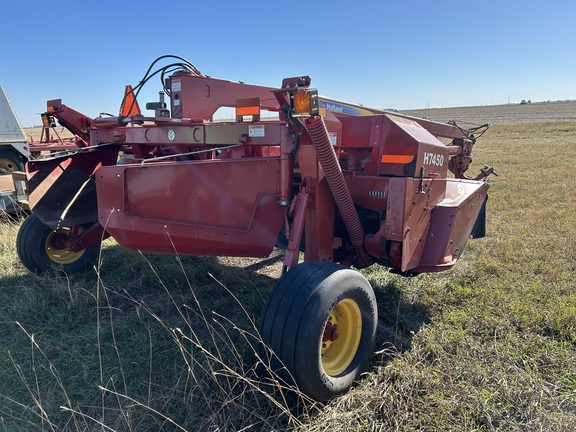 2009 New Holland H7450 Mower Conditioner