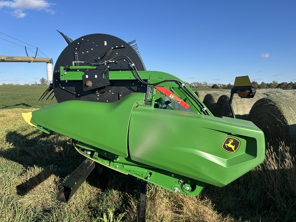 2024 John Deere RD40F Header Combine