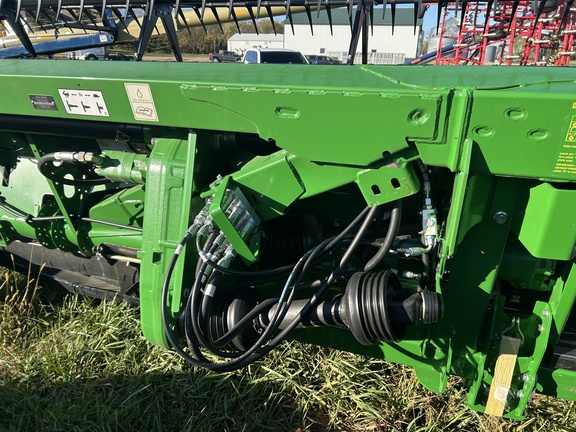 2024 John Deere RD40F Header Combine