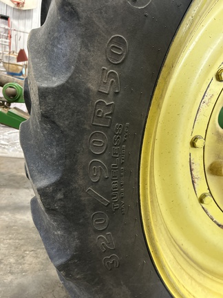 2007 John Deere 7520 Tractor