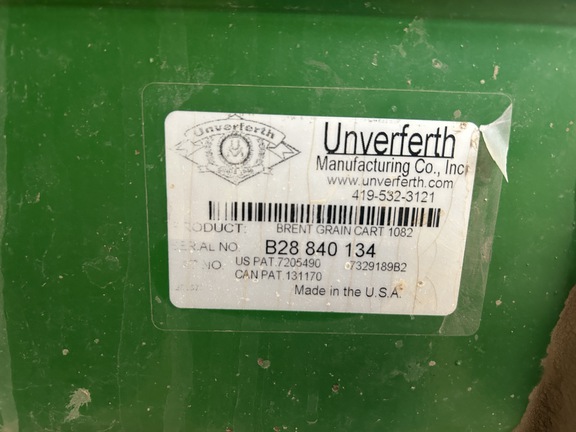 2011 Brent 1082 Grain Cart