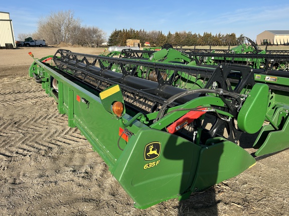 2018 John Deere 635F Header Combine