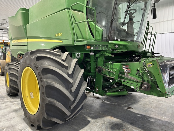 2020 John Deere S780 Combine