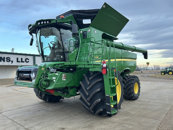 2020 John Deere S780 Combine