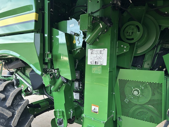 2020 John Deere S780 Combine
