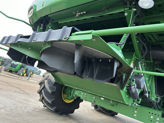 2020 John Deere S780 Combine