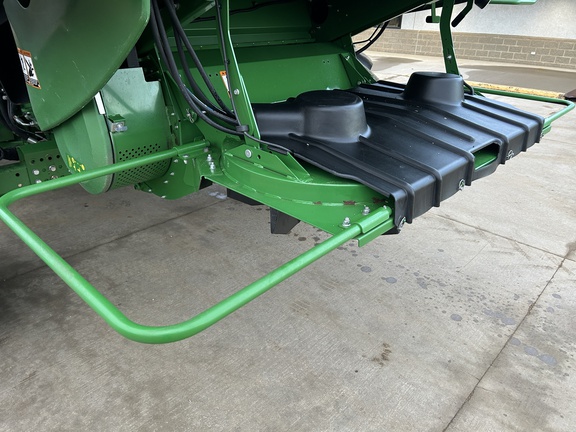 2020 John Deere S780 Combine