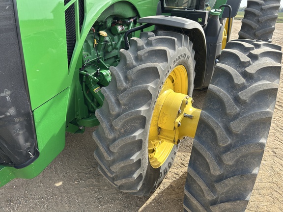 2015 John Deere 8320R Tractor