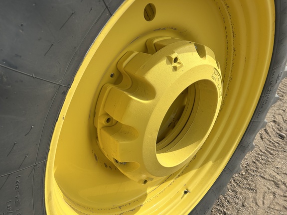 2015 John Deere 8320R Tractor