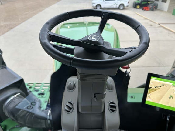 2025 John Deere 9RX 640 Tractor Rubber Track