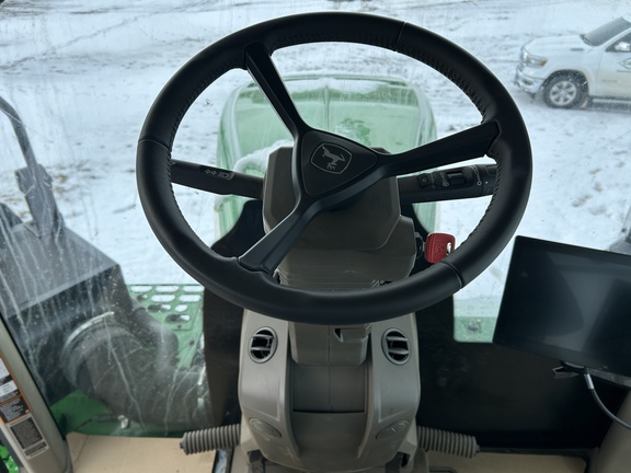 2025 John Deere 9RX 640 Tractor Rubber Track