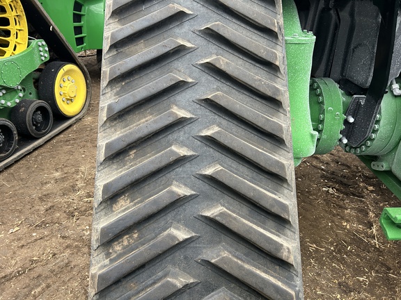 2025 John Deere 9RX 590 Tractor Rubber Track
