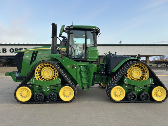 2025 John Deere 9RX 590 Tractor Rubber Track