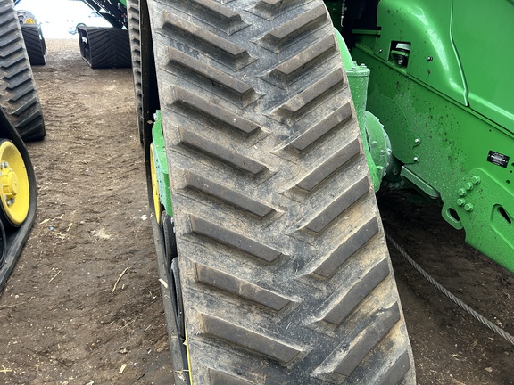 2025 John Deere 9RX 590 Tractor Rubber Track