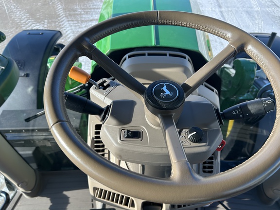 2022 John Deere 6R 155 Tractor