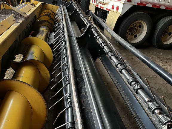 2009 New Holland H7150 Mower Conditioner