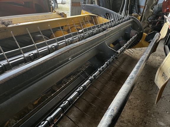 2009 New Holland H7150 Mower Conditioner