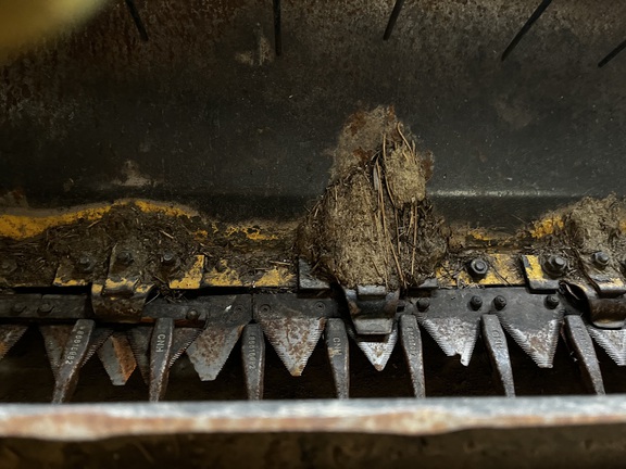 2009 New Holland H7150 Mower Conditioner