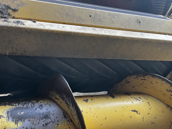 2009 New Holland H7150 Mower Conditioner