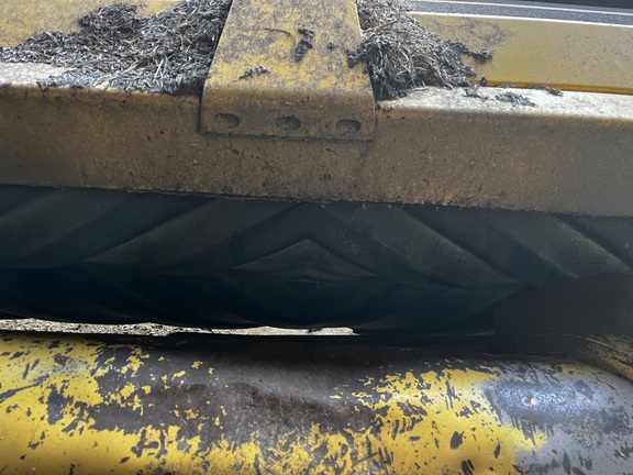 2009 New Holland H7150 Mower Conditioner