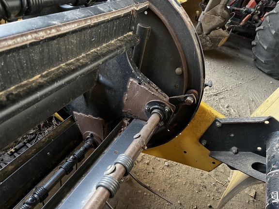 2009 New Holland H7150 Mower Conditioner