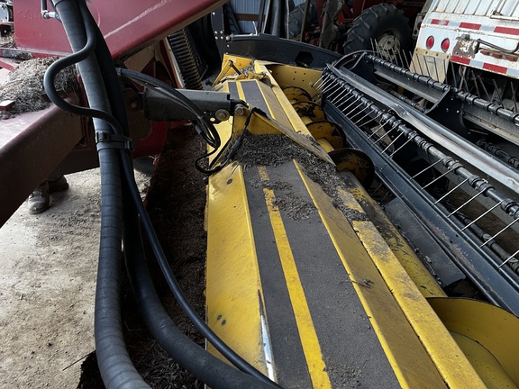2009 New Holland H7150 Mower Conditioner