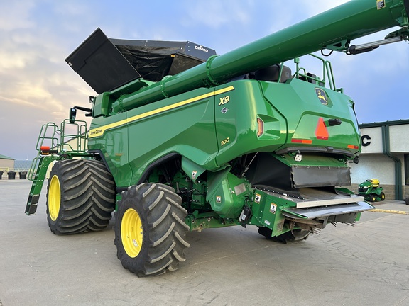 2025 John Deere X9 1100 Combine