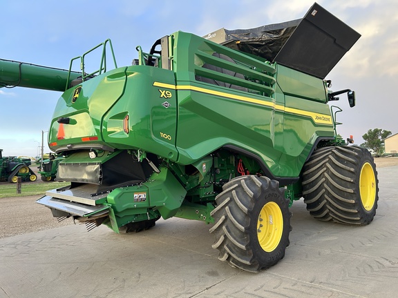 2025 John Deere X9 1100 Combine