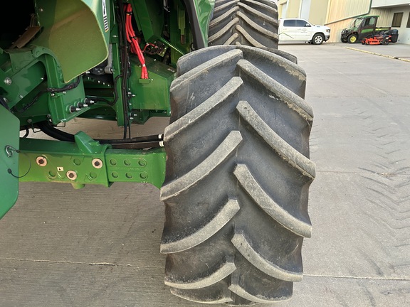 2025 John Deere X9 1100 Combine