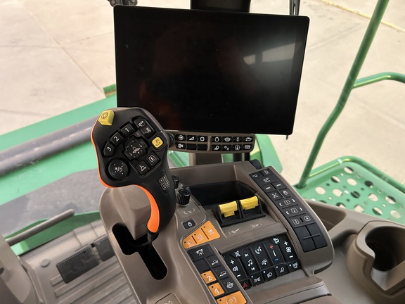 2025 John Deere X9 1100 Combine